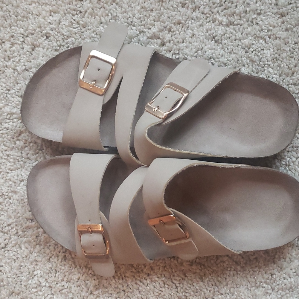 Cupcake Couture Girls Sandals Size 3 Willow